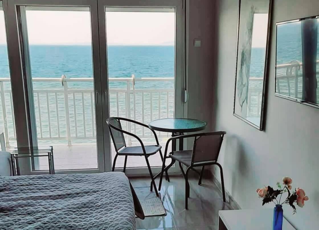 N-Joy Apartment Peraía Екстериор снимка